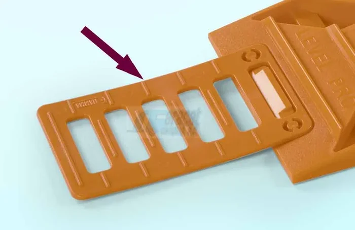 Anti slip plate