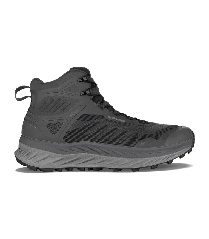 Mid-high fast-hiking shoes LOWA